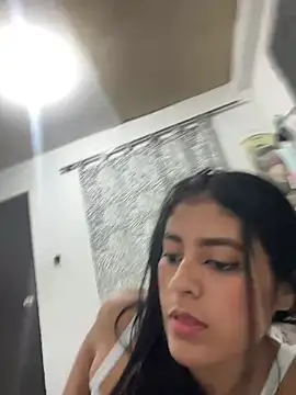 Snapshot of AbrilCollins chatting on July 2026 04:10:01 PM AbrilCollins online show from July 2026 04:10:01 PM