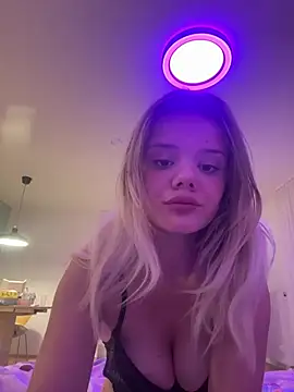 badbunnybabsy online show from July 2026 07:45:01 PM