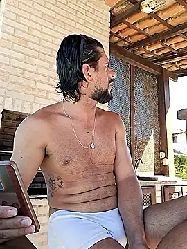 Nicostorm online show from May 2026 04:01:01 PM