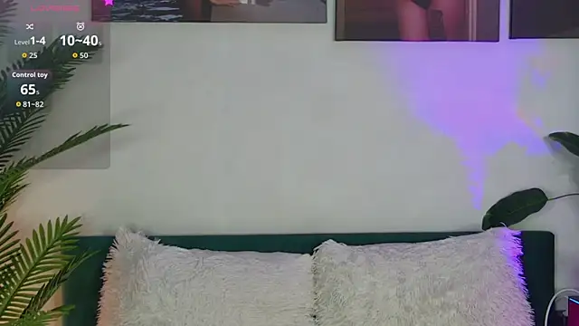 AddisonHux online show from June 2026 08:42:01 PM