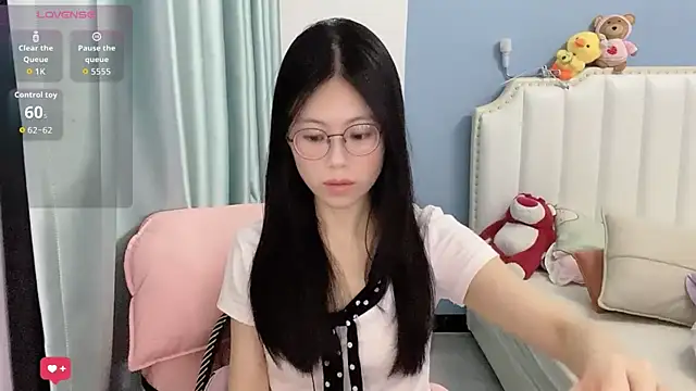 Snapshot of Luna-666 chatting on July 2026 12:53:02 PM Luna-666 online show from July 2026 12:53:02 PM
