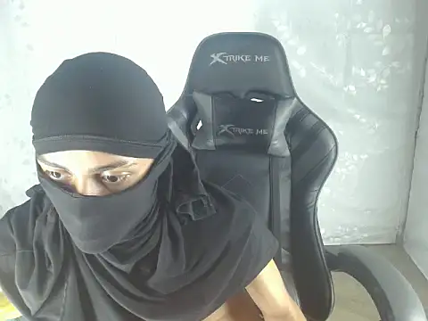 JHOANpss online show from April 2026 02:04:02 AM