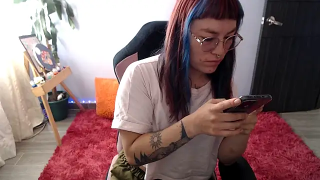 Nyxie8 online show from May 2026 02:12:01 PM