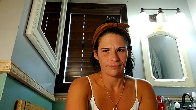 Vanessa Valentine online show from May 2026 03:07:02 PM