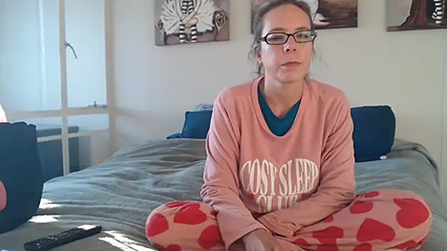 blondiesin50 online show from August 2026 05:32:02 AM