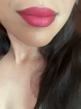 Loora8 online show from June 2026 11:03:02 AM