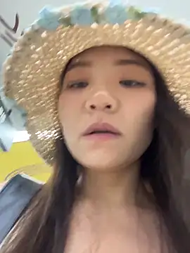 xiaochengzi505 online show from May 2026 04:07:02 AM