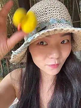 xiaochengzi505 online show from June 2026 01:00:01 AM