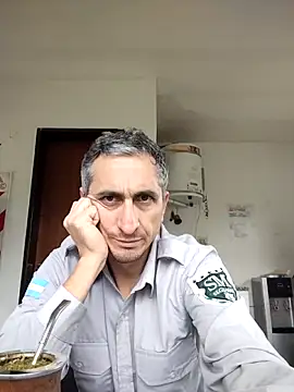 Alejandro83bsf online show from May 2026 02:36:02 PM