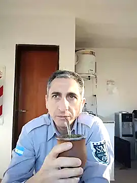 Alejandro83bsf online show from July 2026 01:06:02 PM