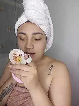 Snapshot of -brendda- chatting on July 2026 03:30:02 AM -brendda- online show from July 2026 03:30:02 AM