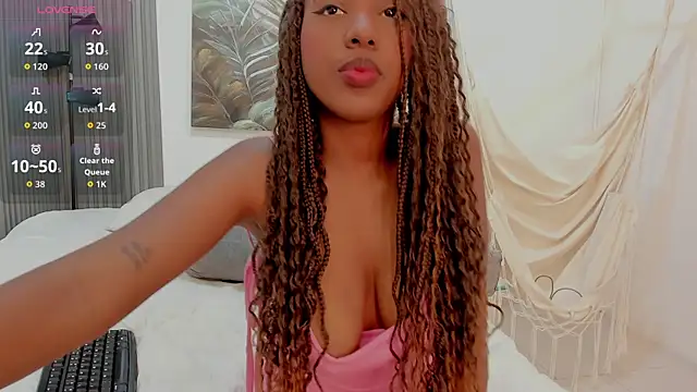 Kiara Curls online show from July 2026 12:48:02 PM
