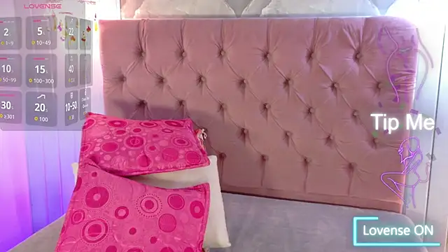 RenataPeach online show from June 2026 02:42:01 AM