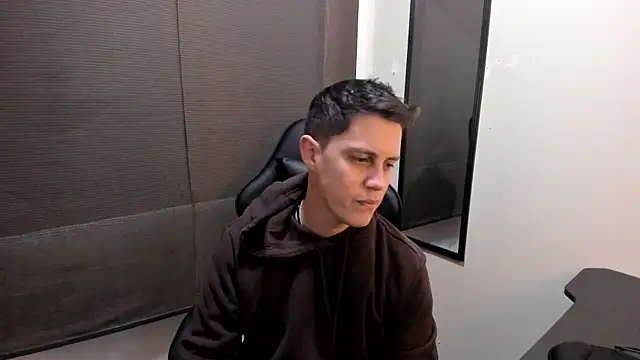 Snapshot of KendricTorres chatting on June 2026 02:52:02 PM KendricTorres online show from June 2026 02:52:02 PM