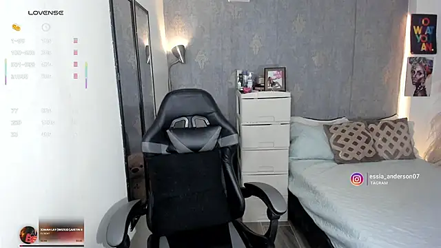 alessia anderson online show from September 2025 09:40:02 PM