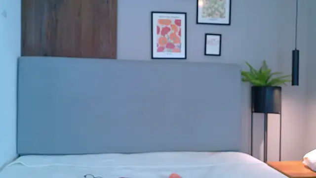 ZoeyPetit online show from July 2026 12:53:02 PM