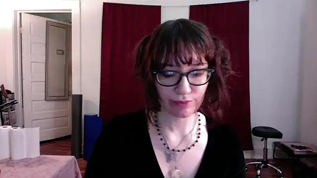 AnnywnBelle online show from May 2026 10:04:01 PM