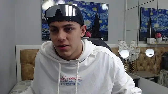 Snapshot of Ethanx18_ chatting on May 2026 04:21:01 AM Ethanx18 online show from May 2026 04:21:01 AM