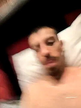 Snapshot of Eddfucks chatting on May 2026 05:48:01 AM Eddfucks online show from May 2026 05:48:01 AM