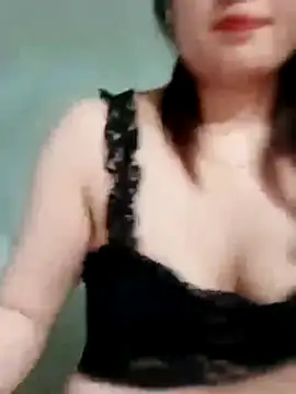 Kee2000 online show from May 2026 03:07:02 PM