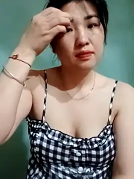 Kee2000 online show from June 2026 11:29:02 PM