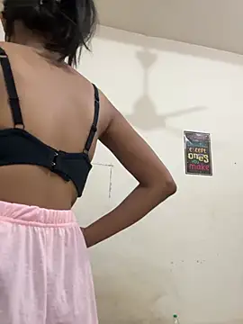 sassyygurl online show from June 2026 04:02:02 PM