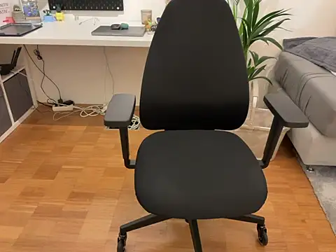 hotbiboy2003 online show from April 2026 06:47:02 PM