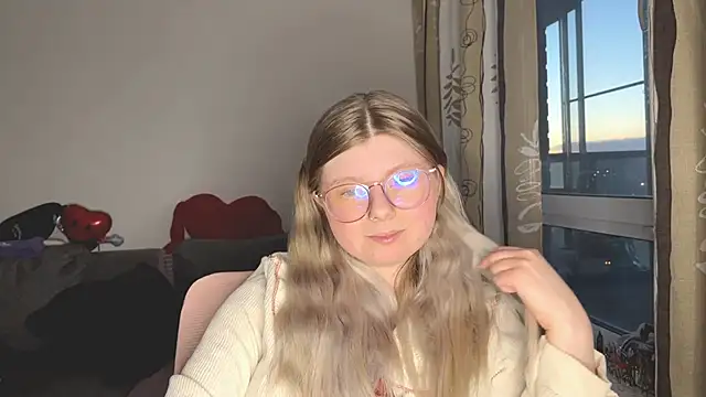 YukiBlush online show from May 2026 10:41:02 PM
