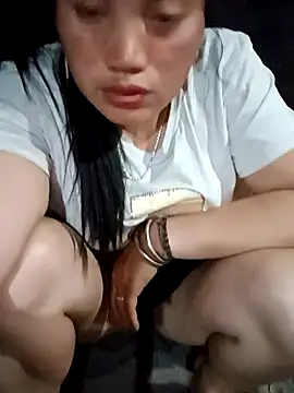 Blaze Luna online show from May 2026 12:33:01 PM