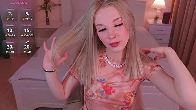 MilliBrownn online show from July 2026 10:00:01 AM
