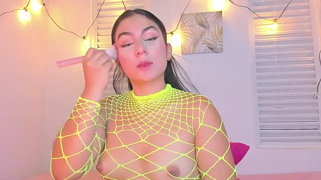 VictoriaaLopez online show from July 2026 07:07:01 PM