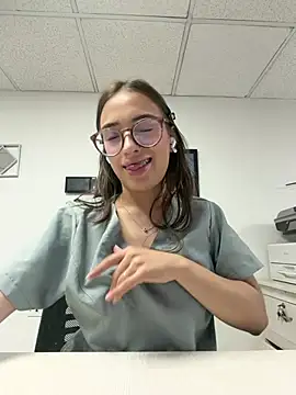 Sweet Milaa1 online show from August 2026 07:17:01 PM