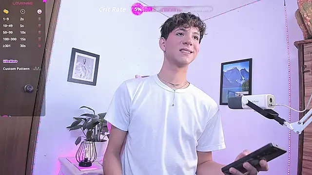 EthanRoss1 online show from April 2026 10:14:02 PM