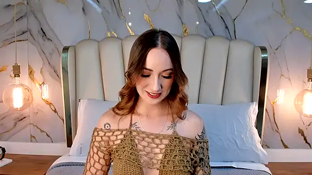Hannah Lane online show from July 2026 12:26:02 PM
