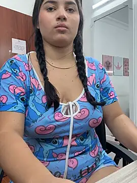 Mulan rousse online show from May 2026 01:30:01 PM