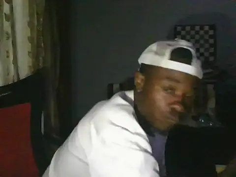 Snapshot of SowetoR500 chatting on May 2026 10:14:02 PM SowetoR500 online show from May 2026 10:14:02 PM