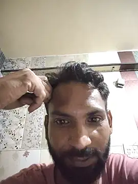 Akki-101 online show from June 2026 07:06:02 PM