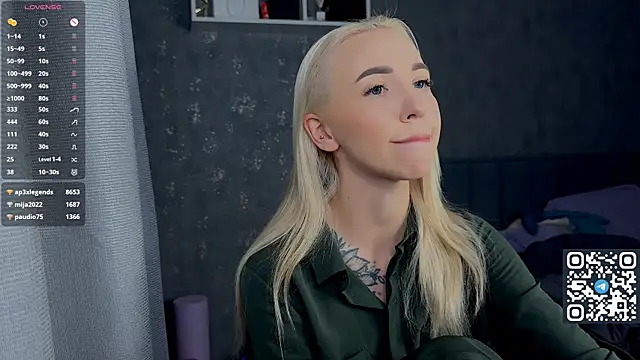 Sabrinkaaa online show from July 2026 11:31:01 PM
