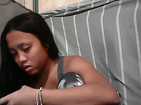 Snapshot of Yours_AsianPinayGirl18 chatting on July 2026 01:14:02 PM Yours AsianPinayGirl18 online show from July 2026 01:14:02 PM