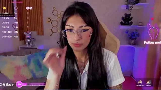mia smoke  online show from May 2026 02:11:01 PM