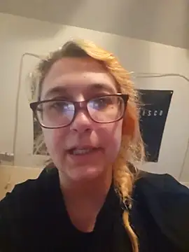 Thatonebinch online show from May 2026 08:03:02 PM
