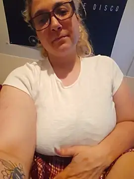 Thatonebinch online show from May 2026 01:22:01 AM