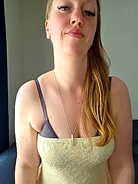 SweetGermanAlina online show from May 2026 01:16:01 PM