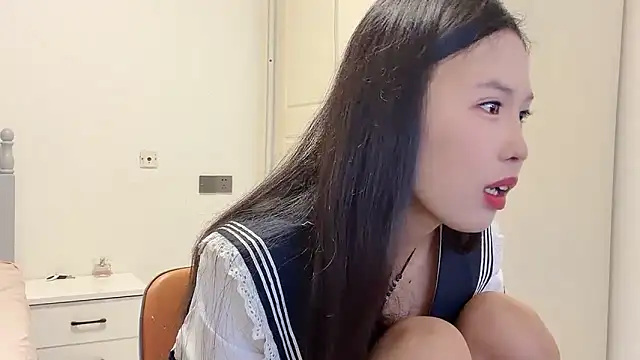Snapshot of -LINXI chatting on May 2026 10:33:02 AM -LINXI online show from May 2026 10:33:02 AM