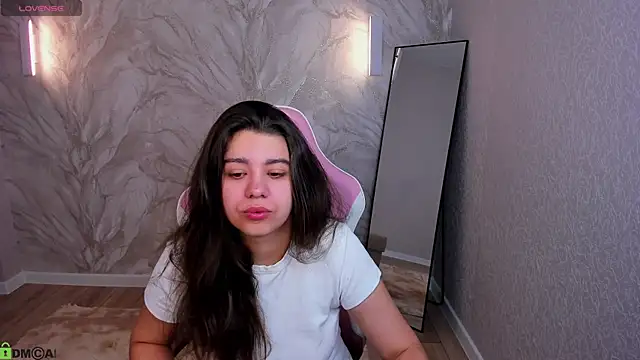 Trisha Moore online show from June 2026 01:11:01 AM