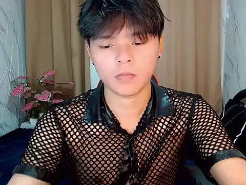 yourhotasiandoms online show from May 2026 10:11:02 AM
