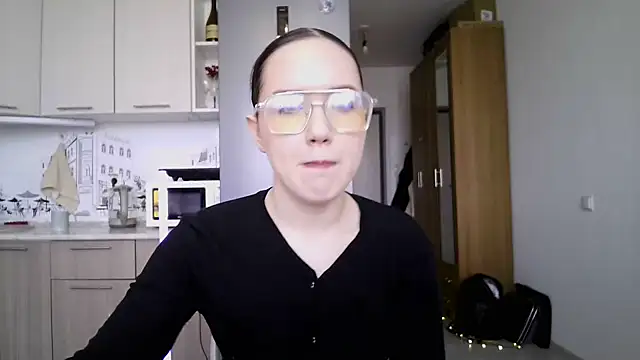 LannieCam online show from May 2026 09:59:01 AM