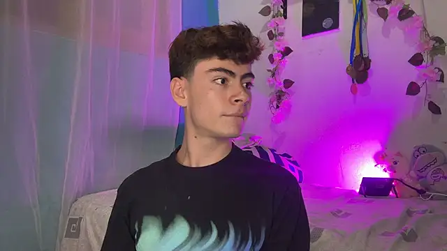  peachyboy online show from May 2026 01:44:01 AM