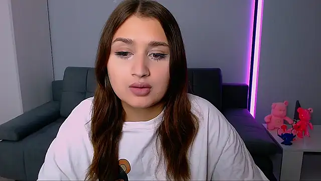 Amelie Darkside online show from July 2026 04:11:01 PM
