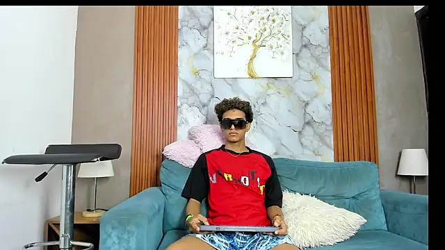 GOLDEN 2026 online show from June 2026 07:24:02 PM